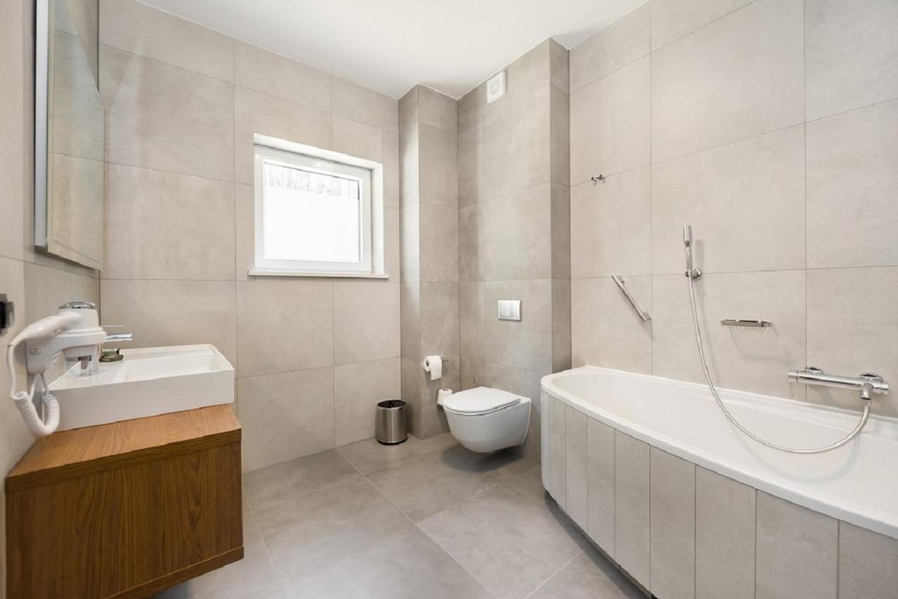 Rezydencja Sosnowa Luxury Hotel Janów Lubelski Buitenkant foto
