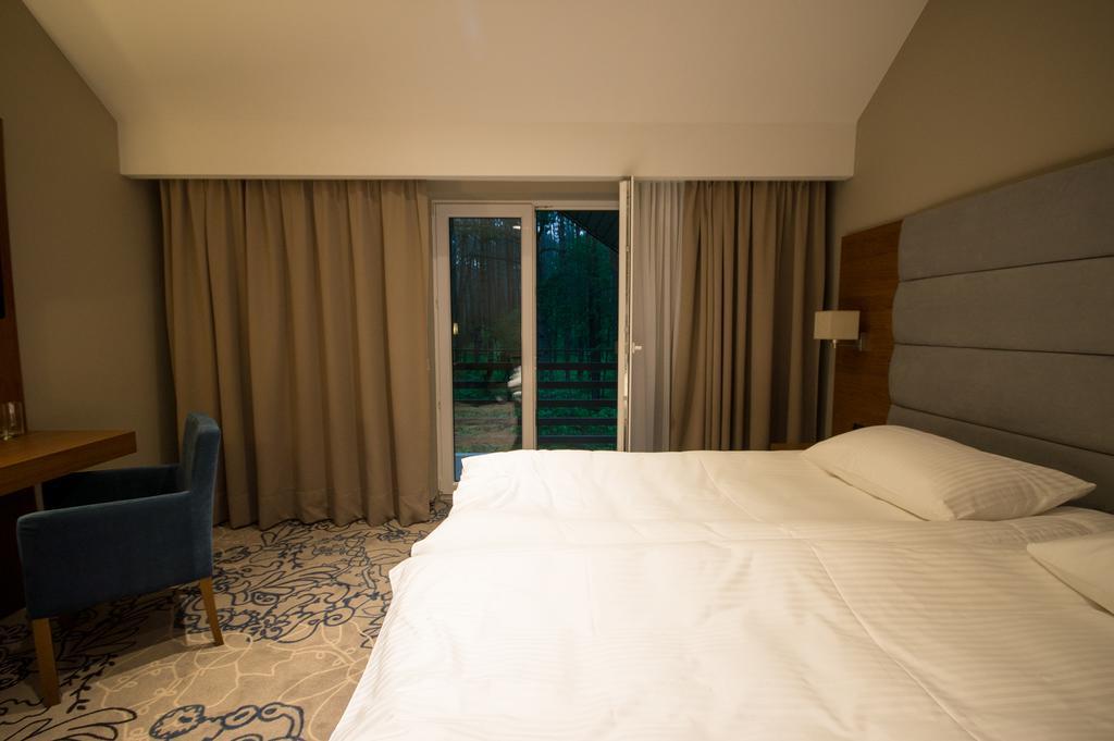 Rezydencja Sosnowa Luxury Hotel Janów Lubelski Buitenkant foto