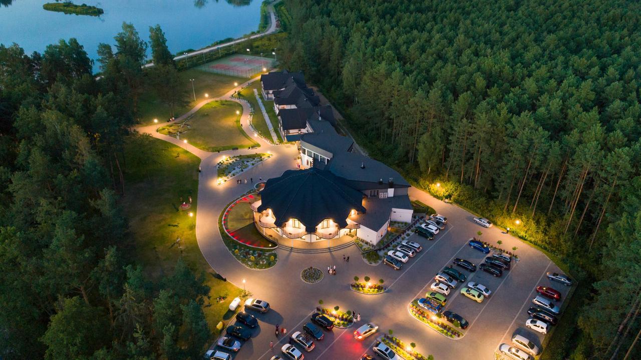 Rezydencja Sosnowa Luxury Hotel Janów Lubelski Buitenkant foto